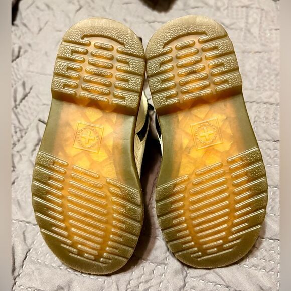 Toddler Dr. Marten White Patent Leather Boots with Hand Painted Flowers US 9 - Picture 7 of 9